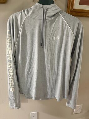 Women’s UA Light Gray Draped Hooded Long Sleeve Top